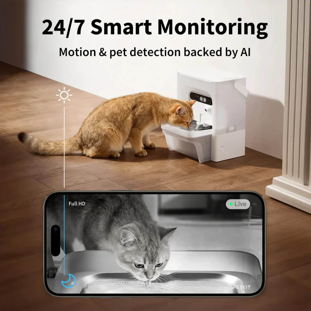 Fontaine blanche connectée avec bol en cascade, capteurs frontaux, badge garantie 2 ans et appli mobile affichée sur smartphone, design compact et anguleux - Ítem4