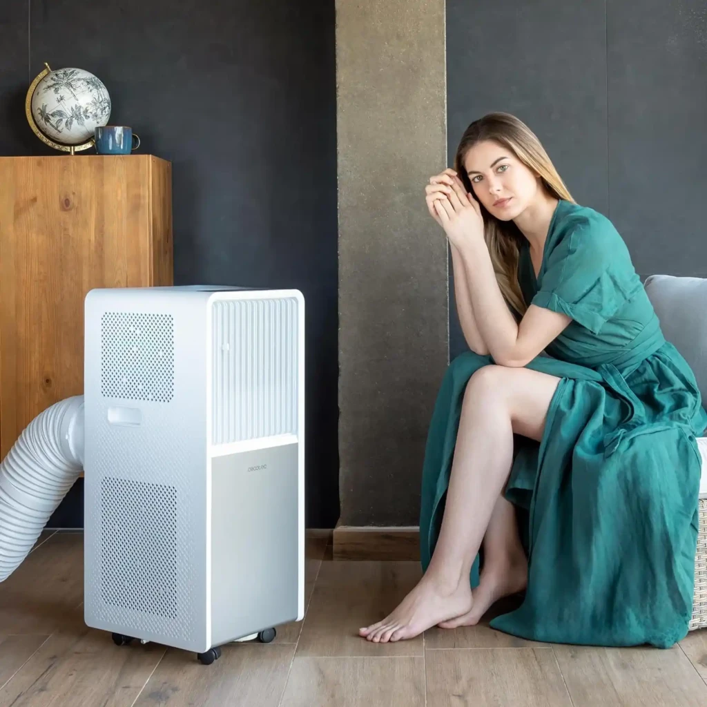 Cecotec ForceClima 9150 Style portátil blanco con panel frontal de rejillas iluminadas, cuerpo compacto con asa lateral y diseño minimalista para 25 m² - Ítem4