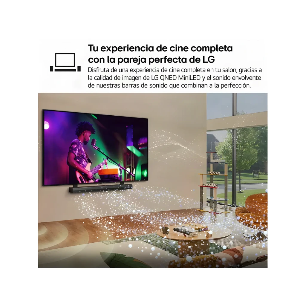 TV LG 43 pulgadas QNED 4K WebOS 25 Negro 43QNED84A6C, lifestyle: montada en pared con barra de sonido en salón moderno