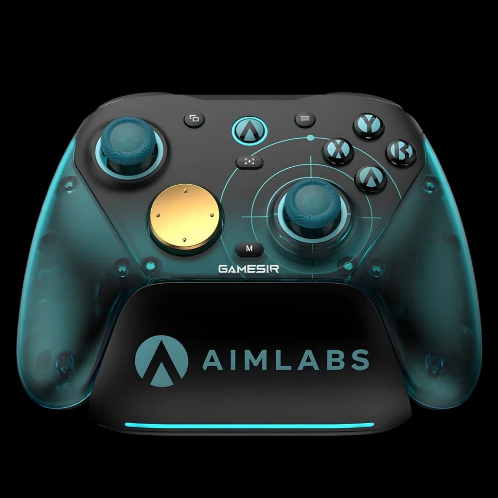Mando GameSir G7 Pro 8K Aimlabs Edition Cian Inalámbrico con carcasa translúcida cian, joysticks texturizados, botón dorado, cruceta y base negra con logo
