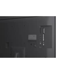 Parte traseira do Televisor LG 43NANO82A6B.AEU com portas HDMI, USB, entrada antena e slot CI; acabamento preto fosco e grelhas de ventilação
