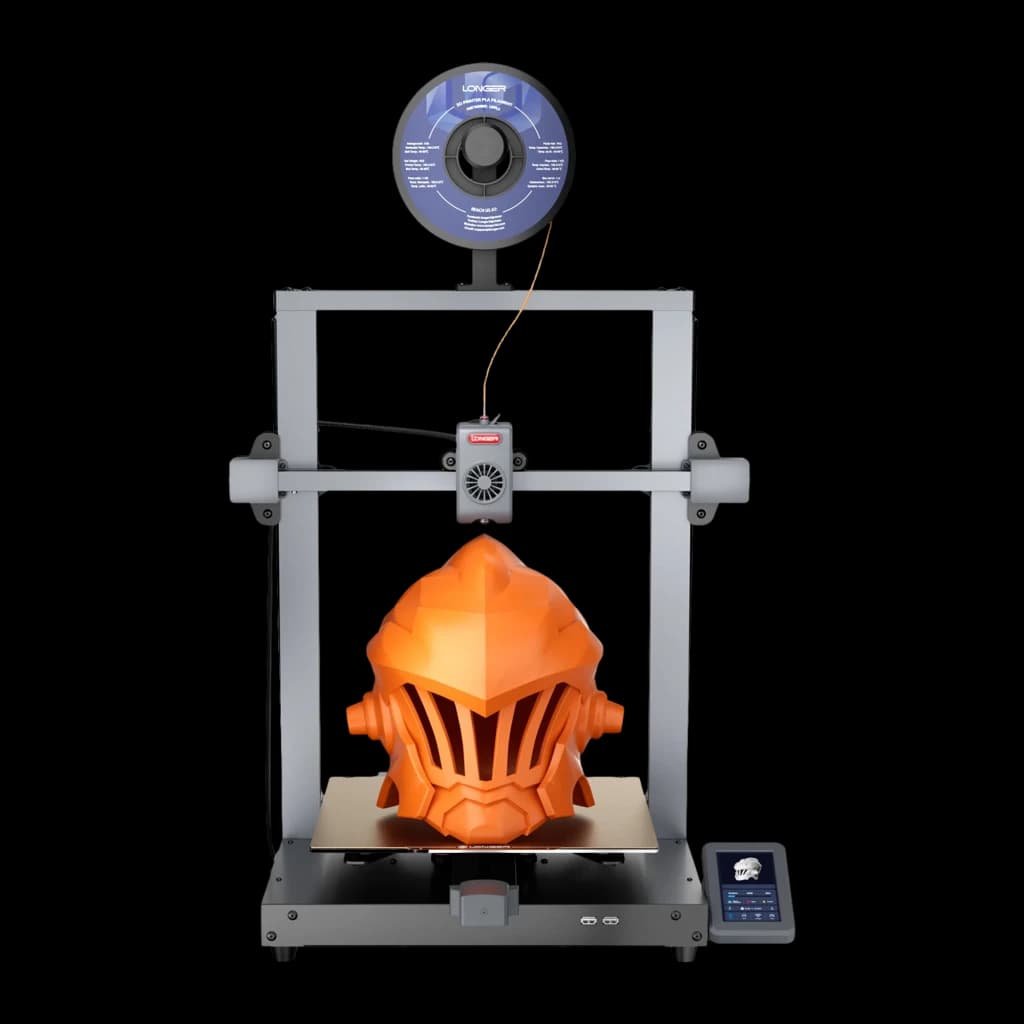 Impresora 3D Longer LK10 FDM con marco metálico abierto, extrusor directo, gran volumen y bobina superior; pantalla táctil lateral y pieza naranja en