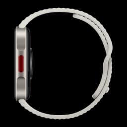 Xiaomi Redmi Watch 6 Lite Plata con caja metálica delgada, botón lateral rojo y correa clara; diseño minimalista y ligero con líneas suaves