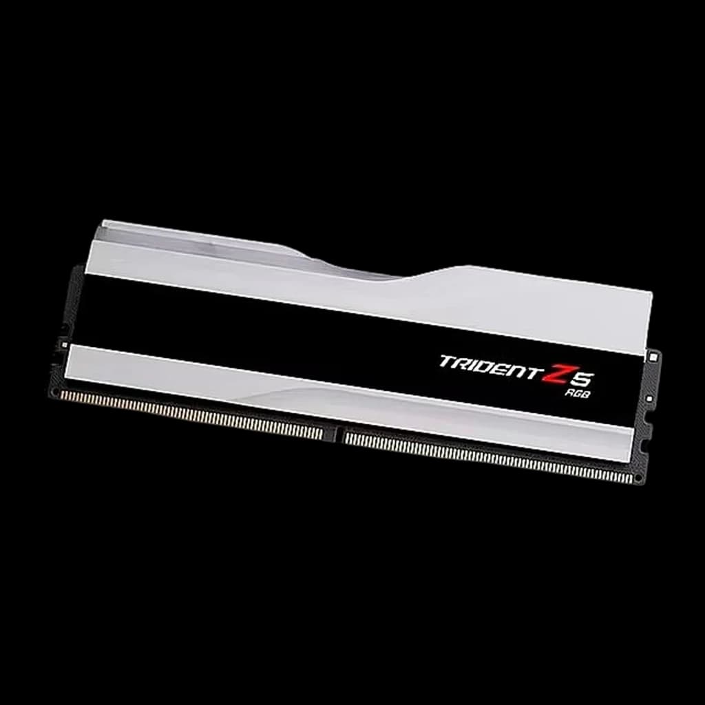G.Skill Trident Z5 RGB DDR5 32GB 6000MHz noir et argent, vue supérieure inclinée: module unique sans RGB, contacts DDR5