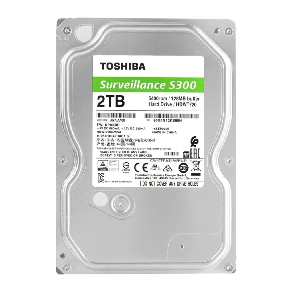 Toshiba S300 Surveillance 2TB, vista frontal: etiqueta com logo, faixa verde S300 e ícone de olho - Item3
