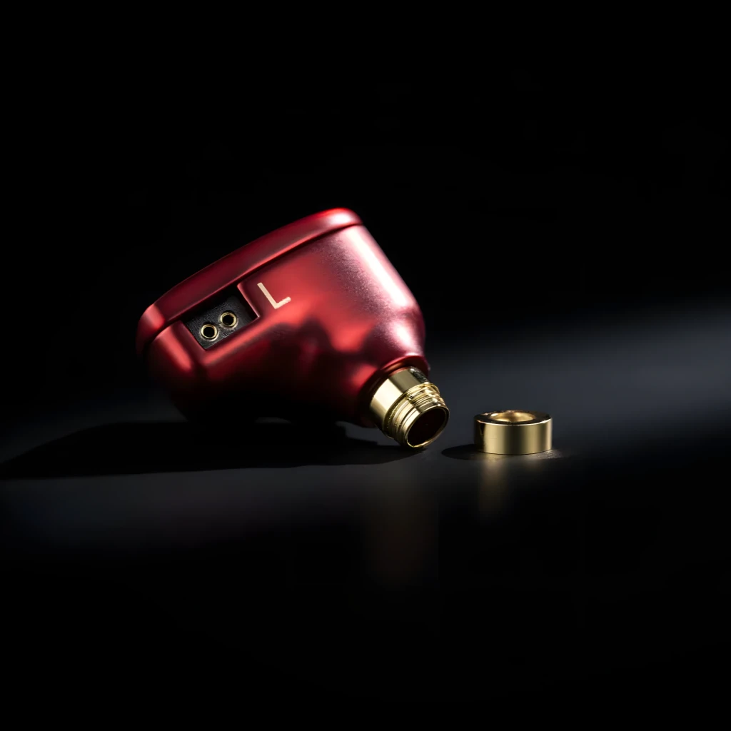 Auriculares MOONDROP Aria 2 In-Ear en aluminio rojo, carcasas triangulares, conectores balanceados 4.4 mm y 3.5 mm, cable trenzado plateado desmontable - Ítem6