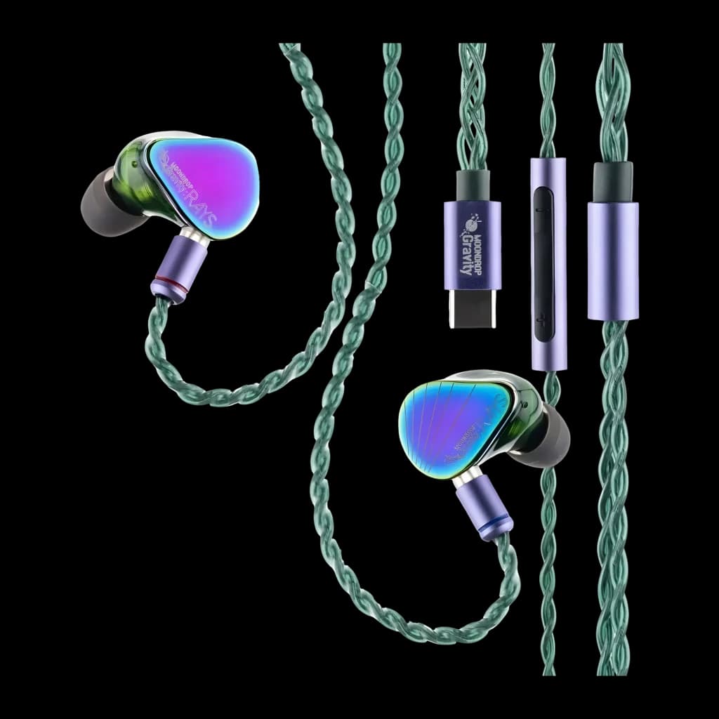Auriculares Moondrop Rays Gaming IEM con carcasa metálica iridiscente, cable trenzado verde, micrófono en línea y conector USB-C; almohadillas de silicona