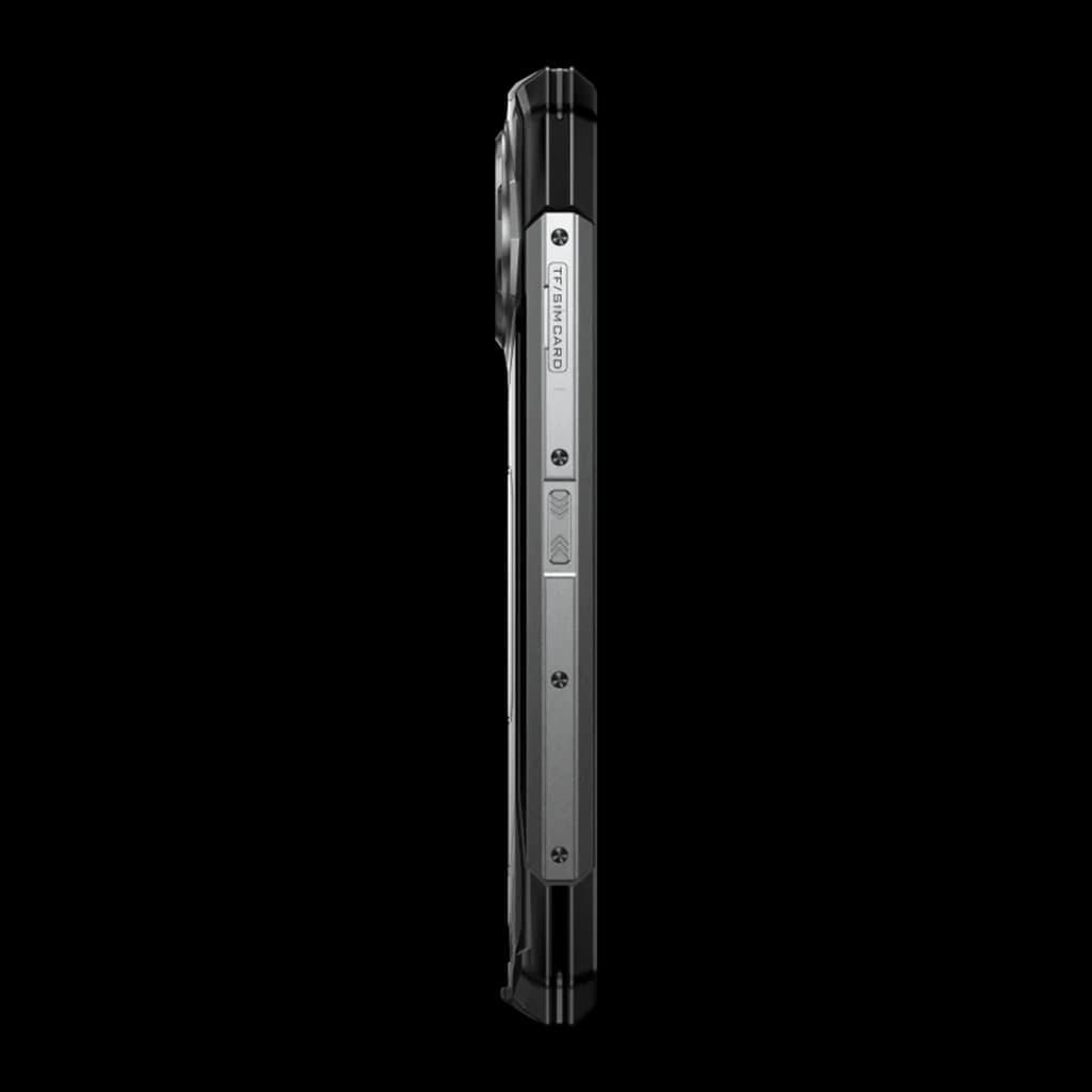 Lateral del Doogee S200E en plata con marco robusto, tornillos visibles y botones laterales; diseño resistente IP68/IP69K y batería 10100 mAh