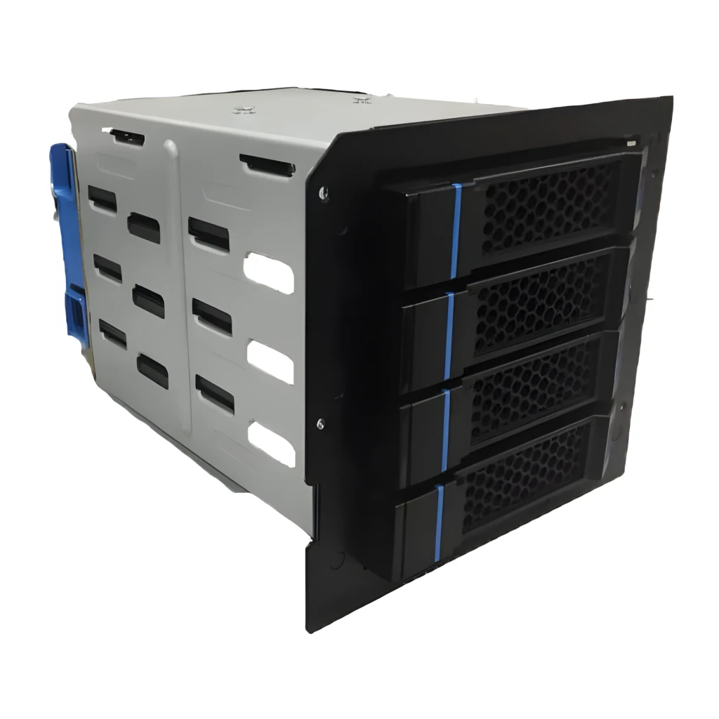 Chenbro Caixa HDD GEZ Preto, vista frontal-lateral: painel ventilador PWM 80mm preto, baías HDD brancas e parafusos cativos - Item1