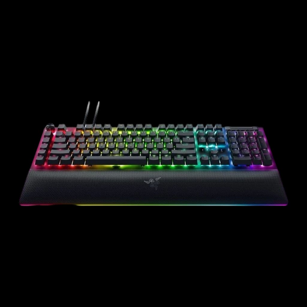 Razer BlackWidow V4 Pro negro, vista frontal en perspectiva: iluminación RGB multicolor en teclas y reposamanos texturizado