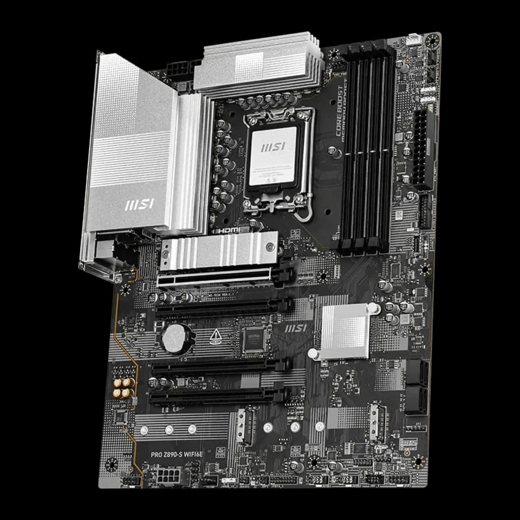 MSI PRO Z890-S WIFI6E Negro Plateado, vista superior en ángulo: panel I/O trasero visible, zona CPU y ranuras M.2 destacadas