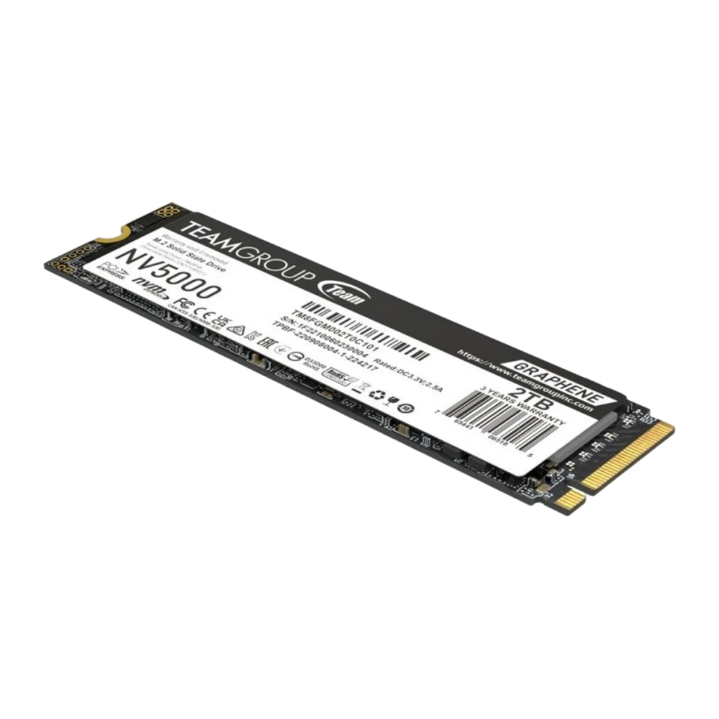 Team Group NV5000 2TB negro, vista frontal: etiqueta con logo, modelo NV5000, 2TB y conector M.2 dorado - Ítem1
