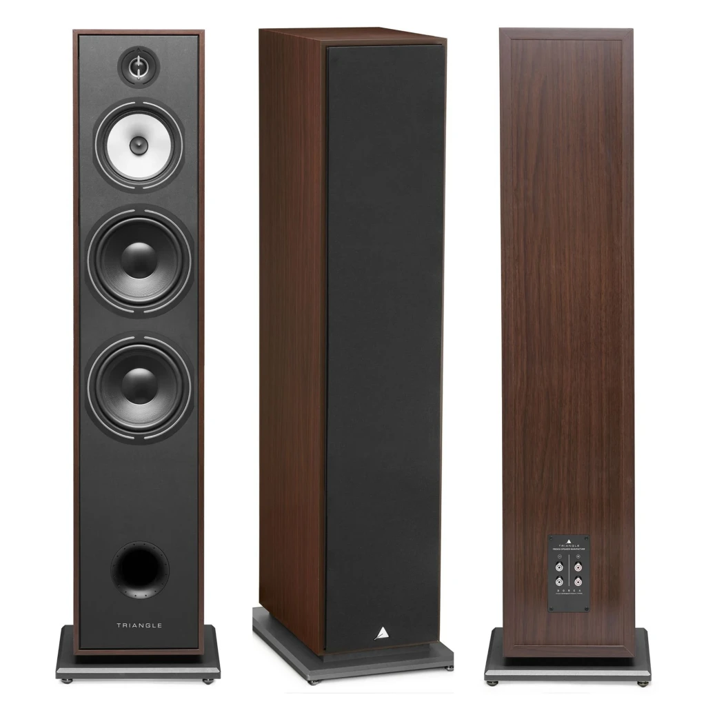 Triangle Borea BR10 madera cerezo, vista frontal en ángulo: tweeter, midrange y dos woofers en baffle gris - Ítem4