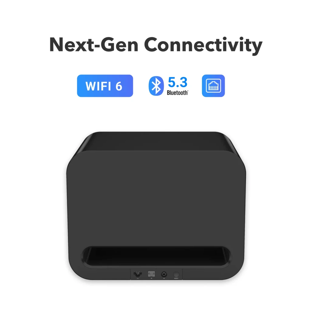 WiiM Sub Pro noir, vue de face: corps cubique aux coins arrondis, logo WiiM et fente ovale inférieure - Ítem3