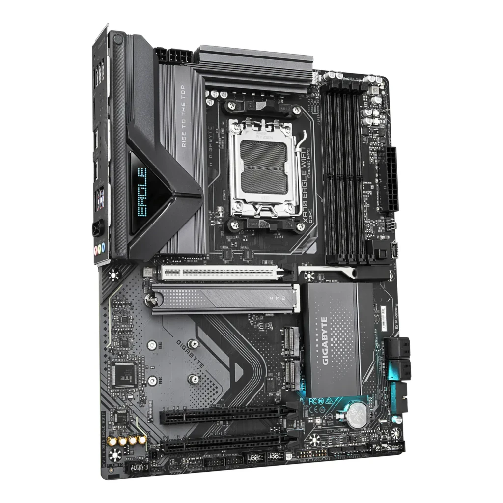 Gigabyte Placa-mãe X870 EAGLE WIFI7 Preto, vista frontal com caixa: placa ATX preta ao lado da embalagem laranja e preta - Item2