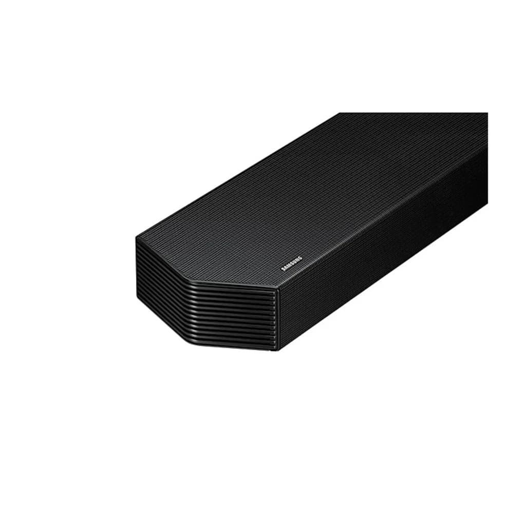 Samsung Barre de son HW-Q800F Noir, vue latérale en angle: grille en tissu sur le dessus et fentes latérales en détail