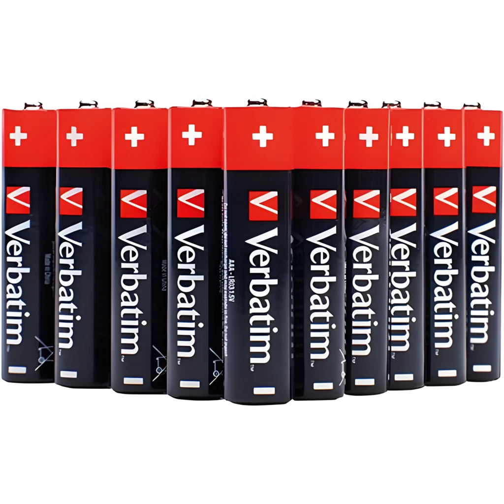 Verbatim Piles Alkaline AA LR6, vue ensemble: 24 piles en éventail et une pile à l'horizontale au premier plan - Ítem1
