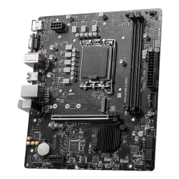 MSI PRO H610M-E DDR4, vue en angle: socket LGA1700, slots DDR4, dissipateur chipset et panneau arrière