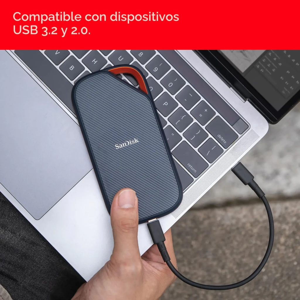 SanDisk SSD Extreme PRO 2TB preto com laranja, vista frontal: textura diagonal canelada e logótipo centrado - Item5