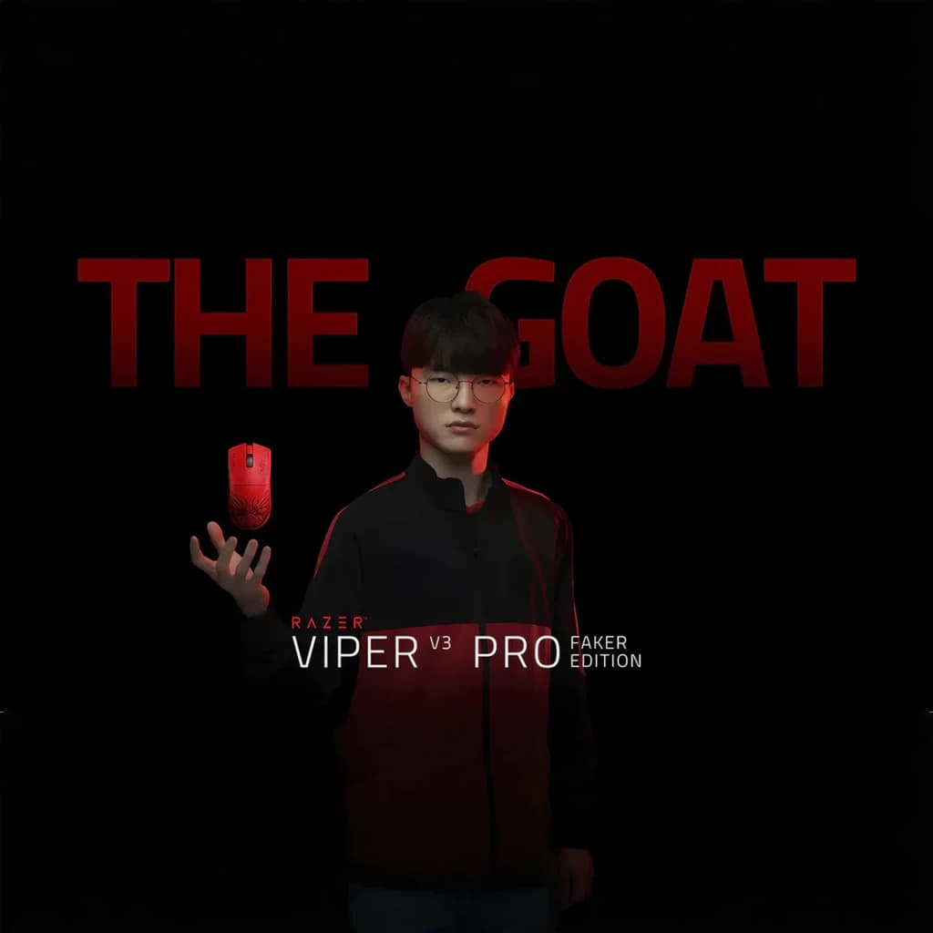 Razer Rato Viper V3 Pro Faker Edition Vermelho, campanha: Faker segura o rato vermelho com texto THE GOAT em fundo escuro