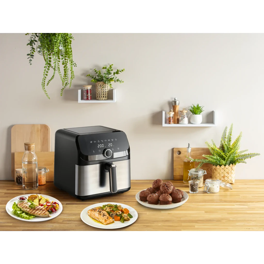 Tefal Easy Fry Mega EY855D10 7,5 L negro, vista en ángulo cajón abierto: pollo asado y patatas en cesta de acero inoxidable - Ítem6