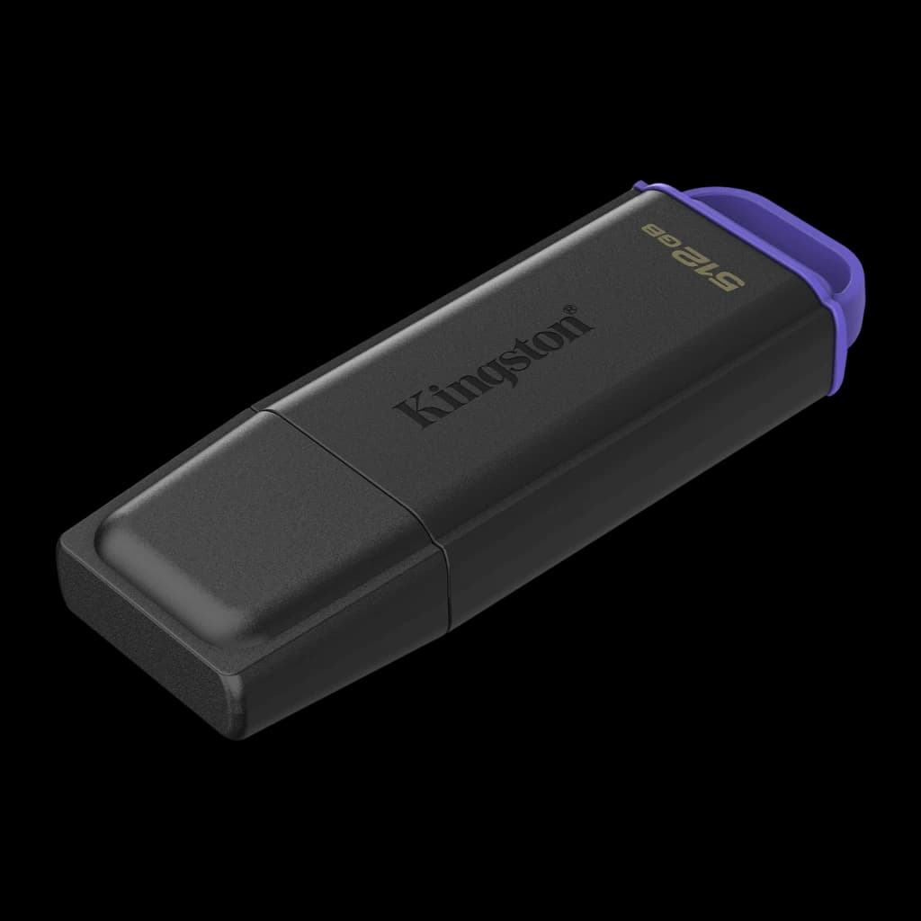 Kingston DataTraveler Exodia G2 512GB negro/morado, vista en perspectiva: cuerpo negro con tapa morada y logo Kingston