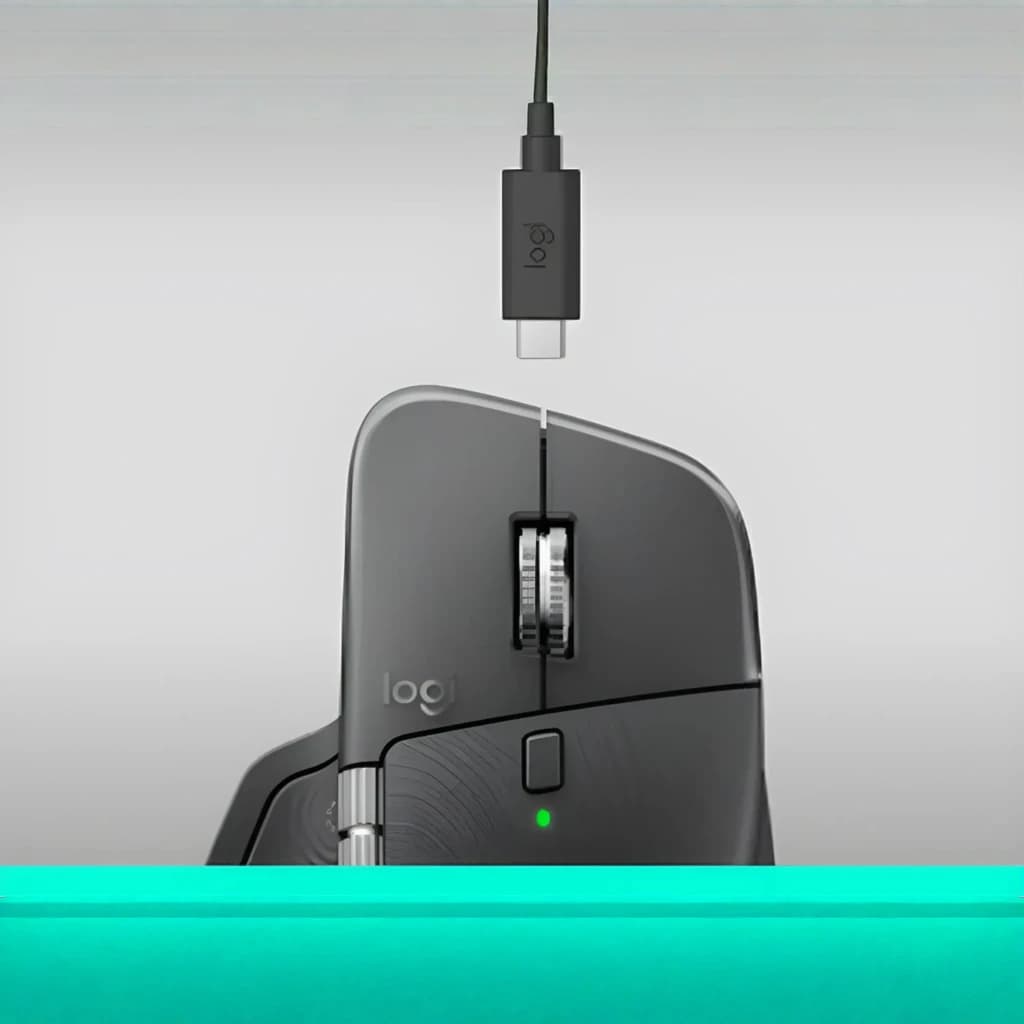 Logitech Souris MX Master 4 for Business Graphite, détail supérieur: molette de défilement et câble USB-C de charge