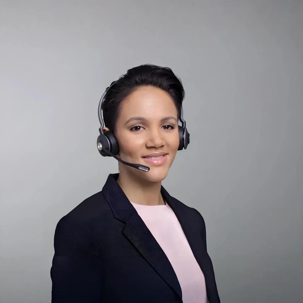 Jabra Engage SE Stereo UC Sans Fil noir, utilisation: femme portant le casque avec microphone boom ajusté
