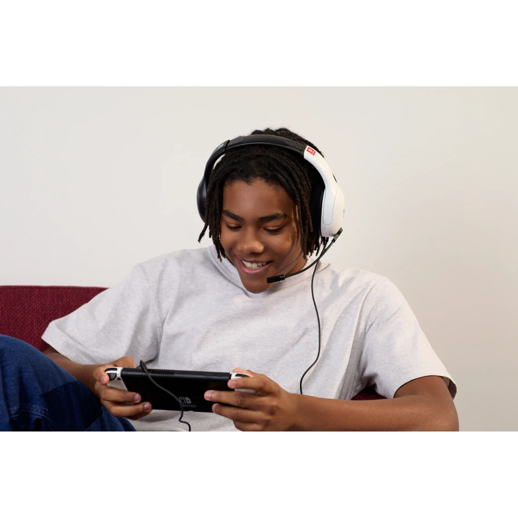 Turtle Beach Auriculares Airlite Fit negro y blanco, vista lateral: diadema, almohadillas negras, micrófono flexible y logo - Ítem5