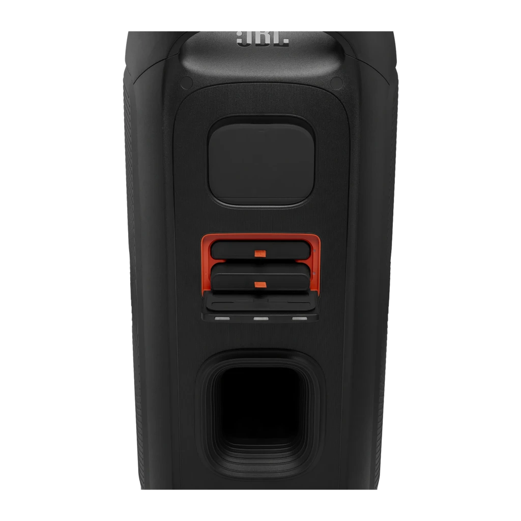 JBL PartyBox 720 800W preto, vista frontal em ângulo: luzes LED rosa e laranja em forma de 8, rodas e painel de controlo - Item2