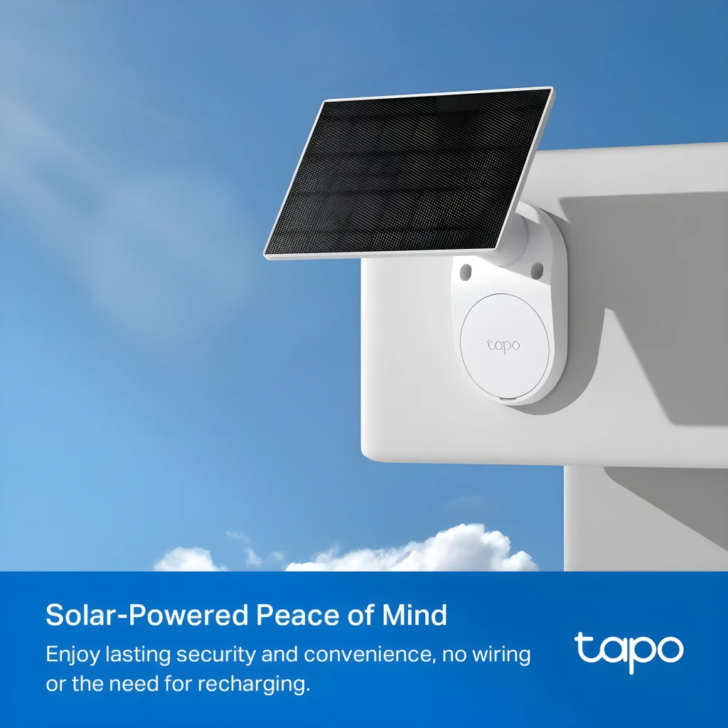 TP-Link Tapo C460 Kit Solar 512GB Branco, vista frontal lateral: câmera bullet com painel solar inclinado e suporte de parede - Item4
