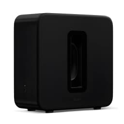 Sonos Sub Gen 4 noir, vue en angle: boîtier cubique mat avec fente centrale et woofer visible à l'intérieur