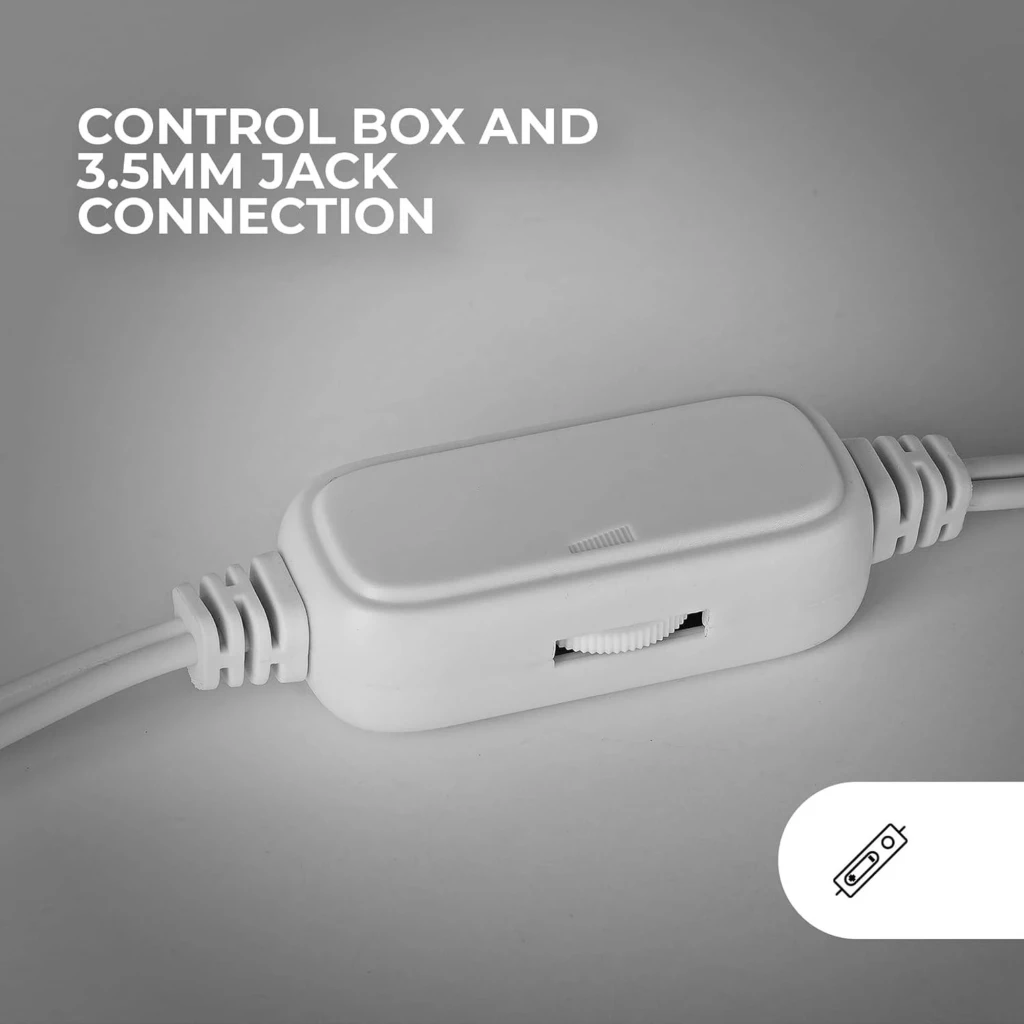 Mars Gaming MS-PRO 10W RGB branco, vista frontal em ângulo: dois altifalantes brancos com grelha metálica e luz RGB verde na - Item3