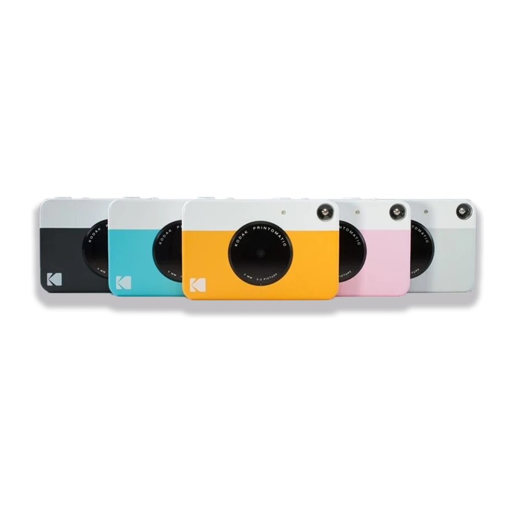 Kodak Printomatic 5MP 32GB negra, vista frontal: lente circular con inscripción 8MM 3:2, franja blanca superior y logo K - Ítem3