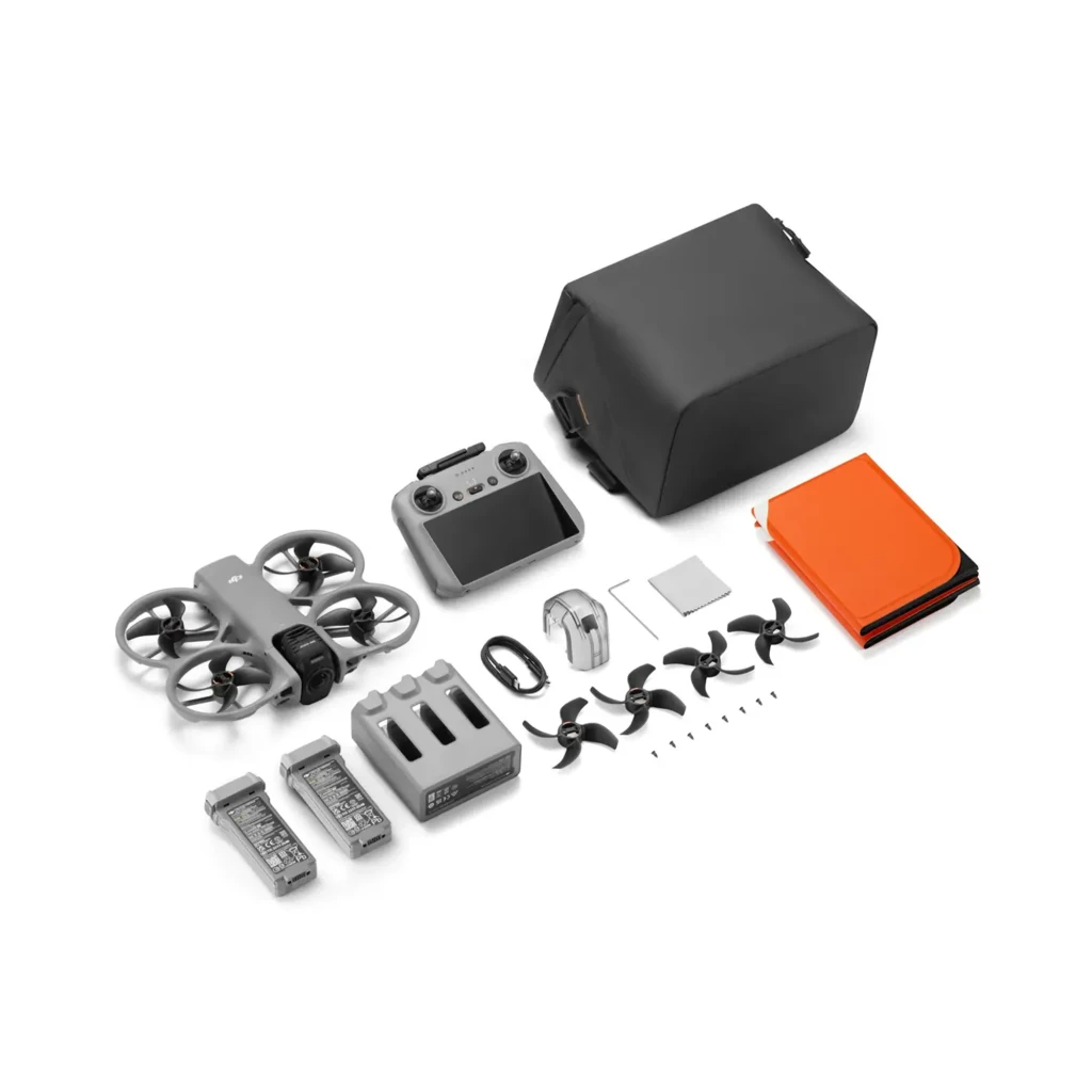 DJI Dron Avata 360 Fly More Combo 42GB gris, vista conjunto: dron cenital con lente gran angular, mando con pantalla y dos - Ítem5