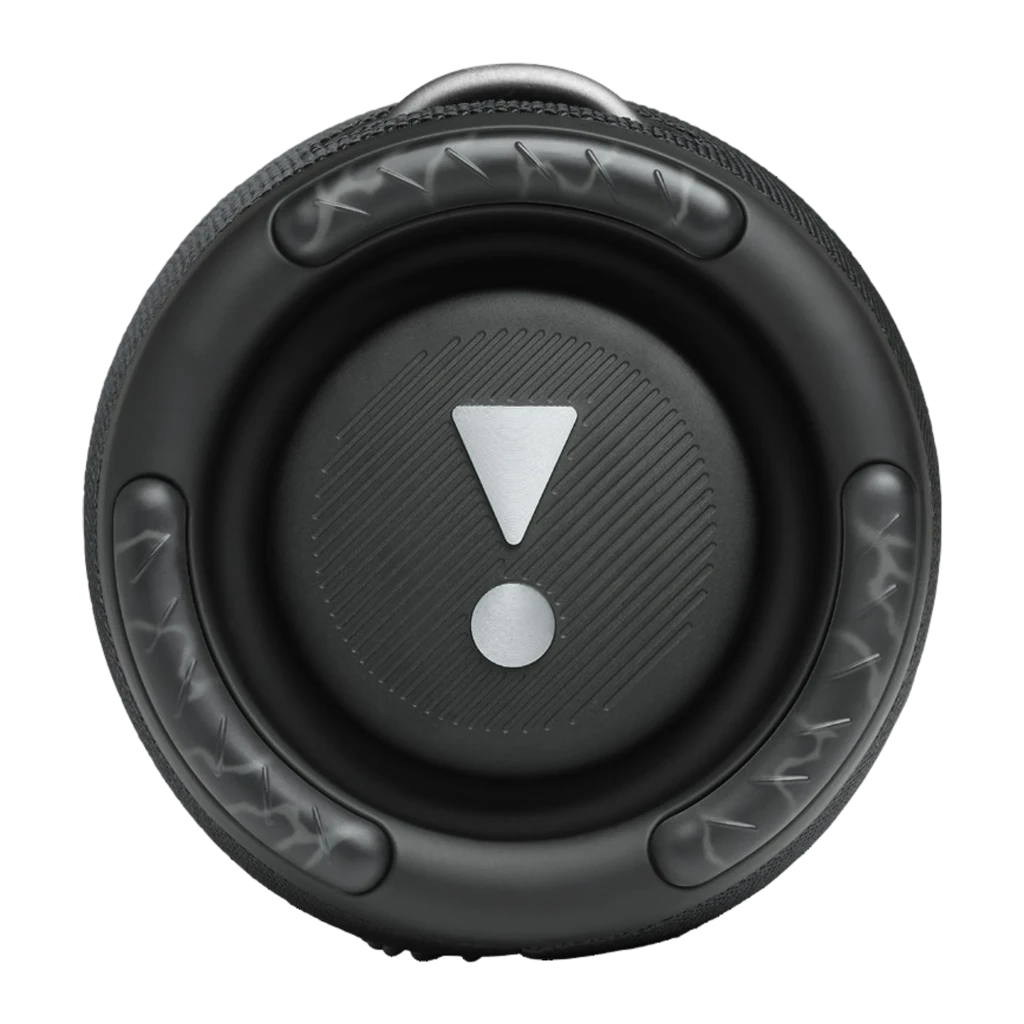 JBL Coluna Bluetooth Xtreme 3 preto, vista lateral em ângulo: grelha de tecido, logo JBL e ganchos metálicos laterais - Item3