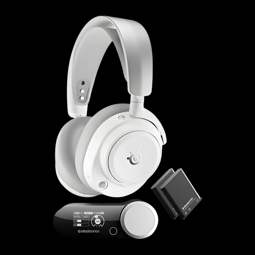 SteelSeries Arctis Nova Pro Omni branco, vista conjunto: headset, base misturadora e bateria sobressalente em fundo preto