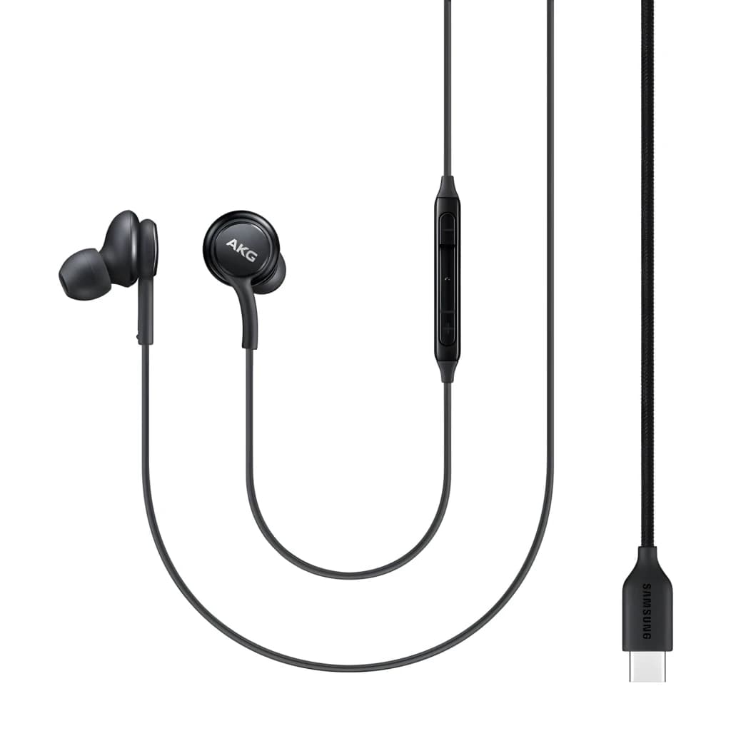 Samsung Auriculares AKG USB-C Negro, vista general: auriculares in-ear negros con logo AKG, mando en cable y conector USB-C