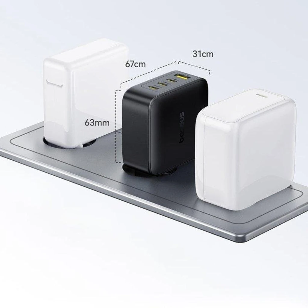 Carregador Baseus EnerFill FH11 GaN 140W compacto em preto, plugue europeu, 3 portas USB-C e 1 USB-A na lateral, acabamento fosco com logo 140W - Item4