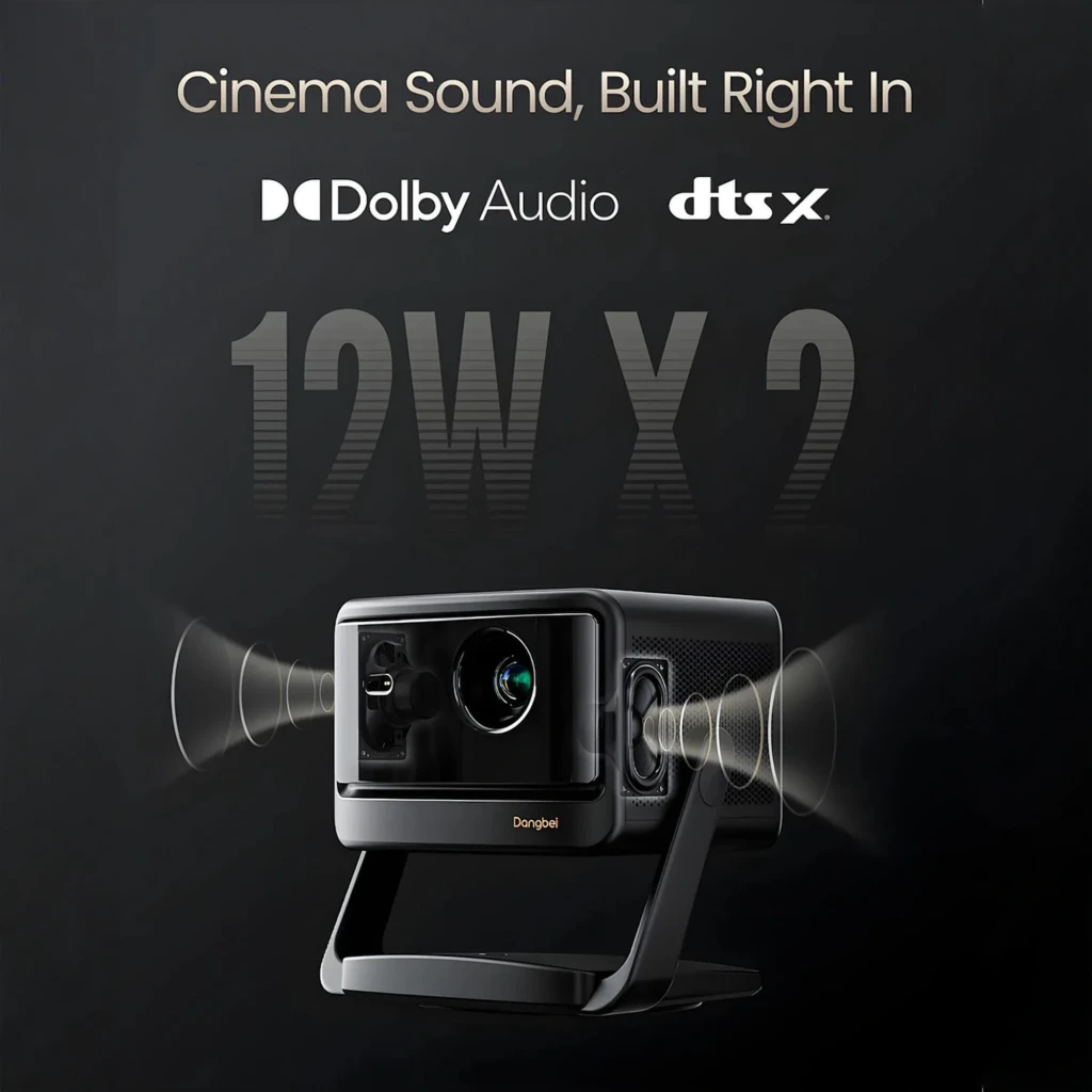 Dangbei DBOX02 Pro 4K 32GB preto, vista frontal lateral: lente central, grade do altifalante e suporte articulado - Item5