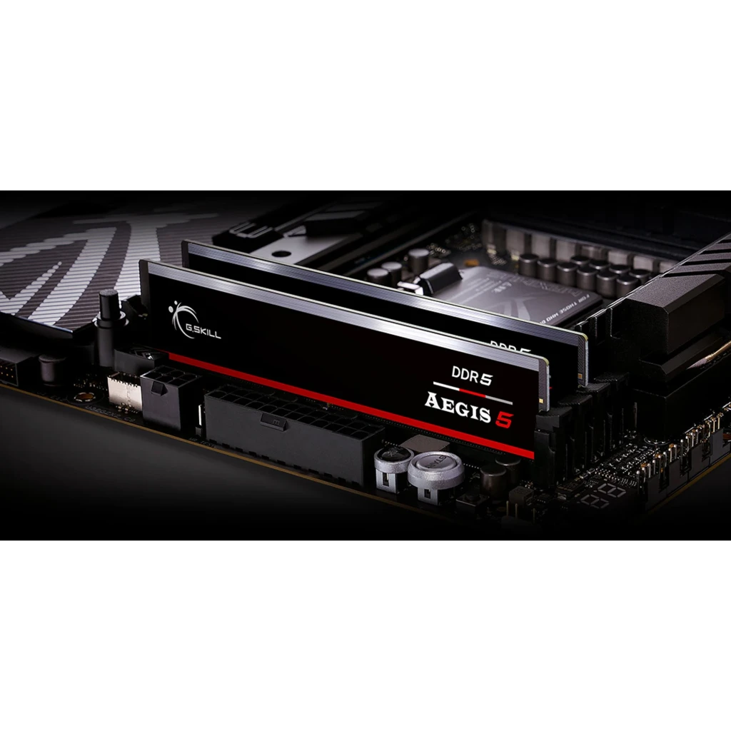 G.Skill Aegis 5 DDR5 64GB noir, vue avant: deux barrettes RAM avec bande rouge et logo DDR5 Aegis 5 - Ítem3