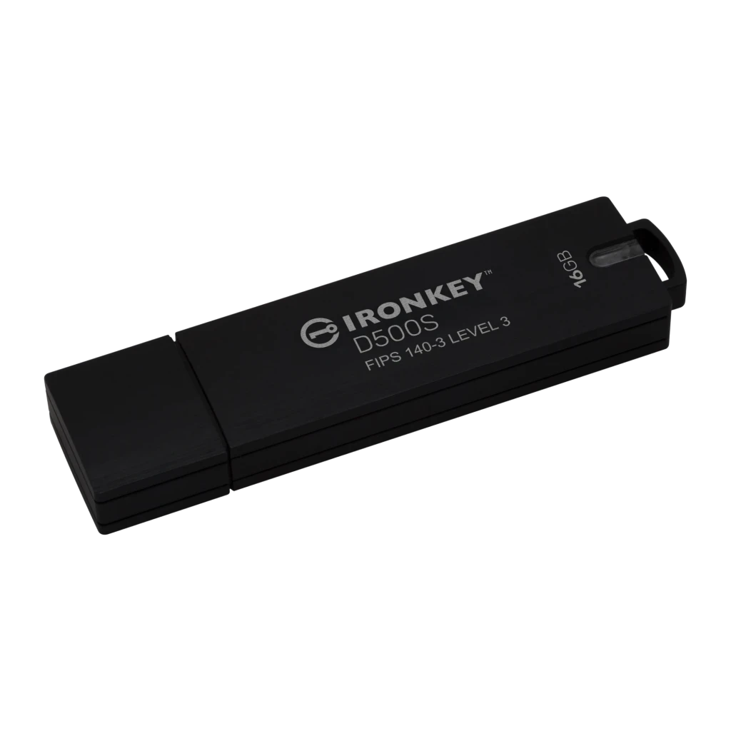 Kingston IronKey D500S 16GB negro, vista trasera plana: logo Kingston, código de barras y certificaciones CE FC en la carcasa - Ítem1