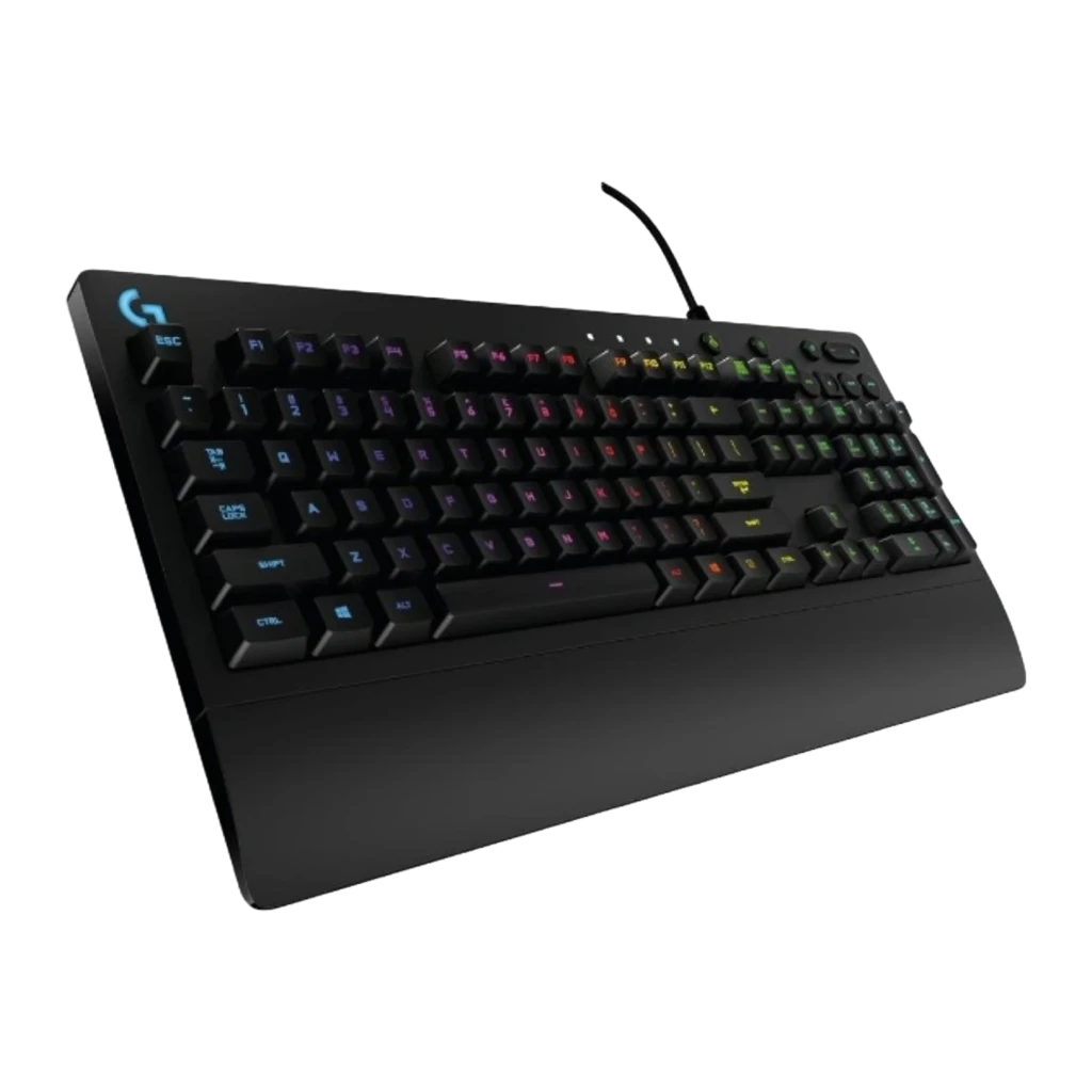 Logitech Clavier G213 Prodigy Gaming QWERTY Noir, vue de face en angle: rétroéclairage RGB bleu et vert, repose-poignet - Ítem2