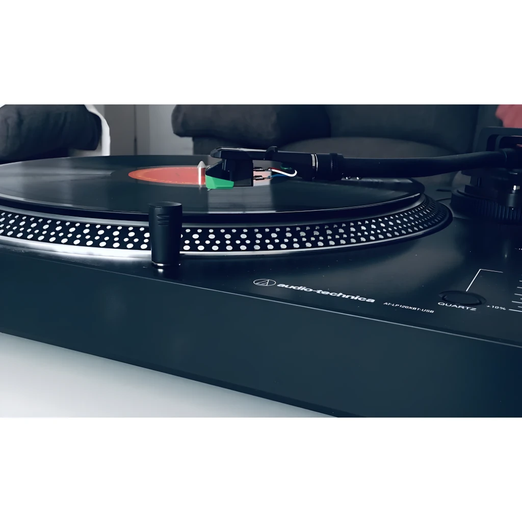 Audio-Technica AT-LP120XBT-USB noir, vue en perspective: platine avec couvercle acrylique ouvert, plateau, bras de lecture - Ítem5