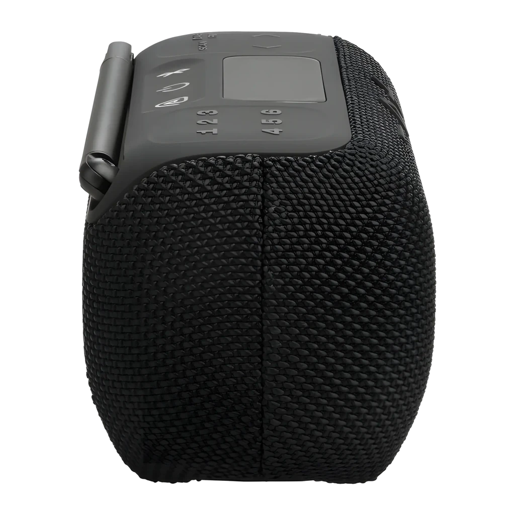 JBL Tuner 3 preto, vista frontal em ângulo: antena FM/DAB estendida, ecrã com 'connected' e logótipo JBL vermelho - Item5