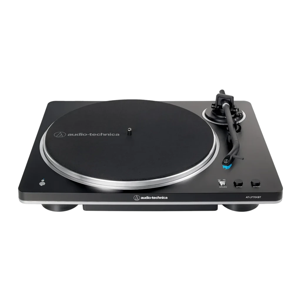 Audio-Technica AT-LP70XBTBS noir, vue avant en angle: couvercle acrylique ouvert, plateau, bras et boutons Speed Stop Start - Ítem3