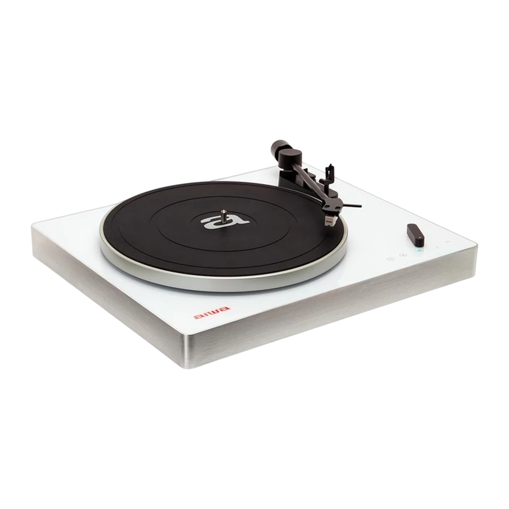 Aiwa APX-680BT blanco, vista frontal elevada: plato con esterilla negra, logo Aiwa, brazo tonearm y botones táctiles visibles - Ítem2