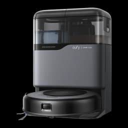 eufy Robot Vacuum Omni C20 noir, vue en angle: station de base avec réservoir bleu visible et robot circulaire sur la base