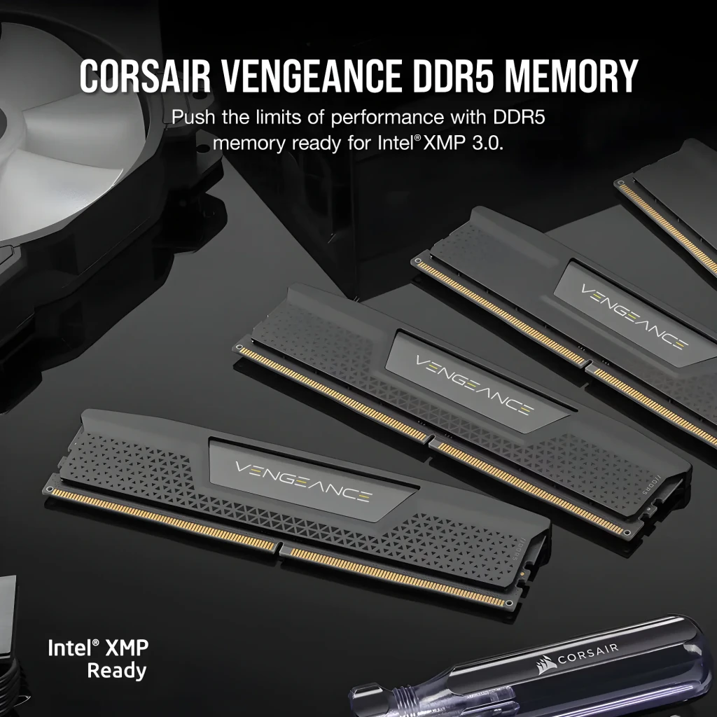 Corsair Vengeance 32GB DDR5 6200MHz preto, vista lateral: 2 módulos empilhados com dissipador angular e logo amarelo - Item3