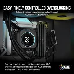 Corsair CMK32GX5M2B6200C36 32GB DDR5 negro, lifestyle: módulos instalados en placa base junto a refrigeración líquida con